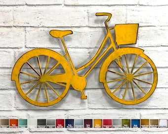 Bicicleta con cesta - Decoración de pared de metal para el hogar - Hecha a mano - Elija un tamaño de 14", 17" o 23" de ancho y un color de pátina - Arte ciclista