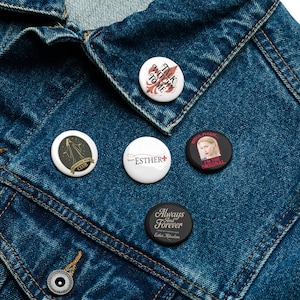 Set of pin buttons - Esther Favorites