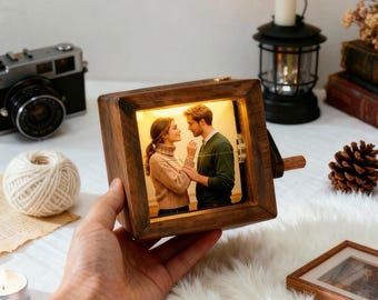 Custom Photo Flipbook Frame – Hand-Cranked Wooden Anniversary Gift with Light
