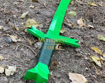 Finn Scarlet Grass Fantasy Prop • 31" Decorative Green Finish Collectible