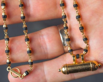Colar Tulasi Kanthimala em ouro 18K com amuleto Kavacha: Hare Krishna feito à mão