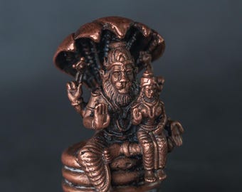 2-inch handgemaakte koperen Lakshmi Narasimha-idool met Ananta Sheha | 120 g