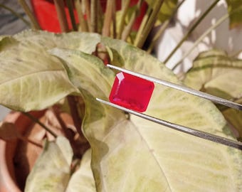 Piedra preciosa de rubí rojo facetada con corte octagonal, piedra suelta / Manik rojo sangre de paloma para hacer anillos y joyas / Piedra natal de julio