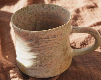 Handgemachte Kaffeetasse: Rustikale glasierte Keramik, 300ml