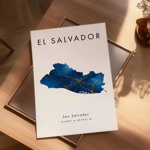 Kaart van El Salvador GEDRUKTE poster | Blauw en goud | Noord-Amerika | Aardrijkskundecadeau | Achtergrond: afbeelding 5