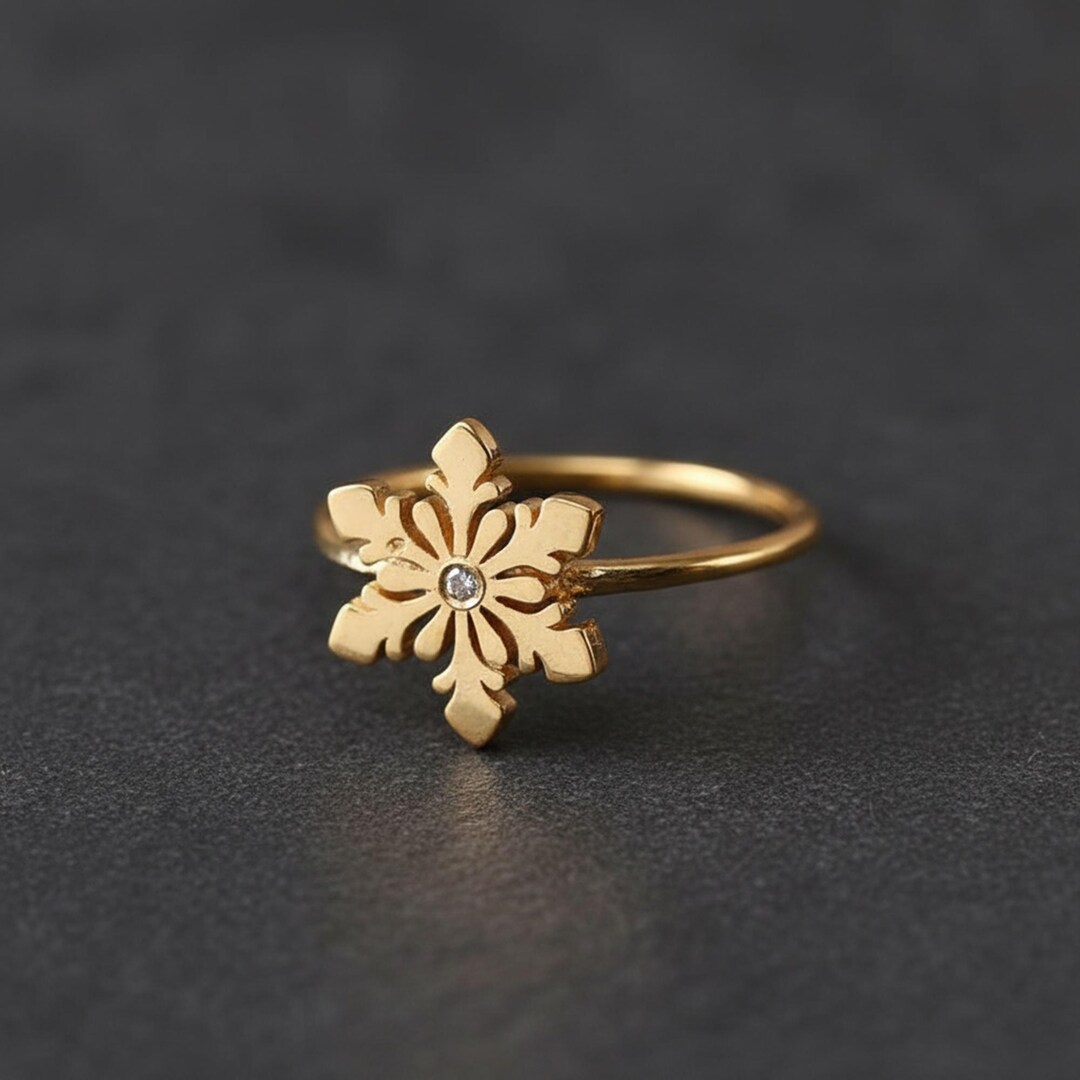Snowfall Ring Dainty Snowflake Ring, Sterling Silver Snowflake Jewelry, Round ...
