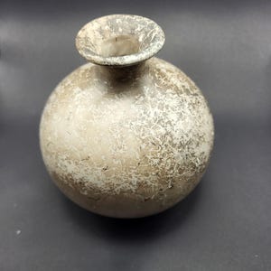 Vintage Acoma Horse Hair Pottery Vase Signed Lomi