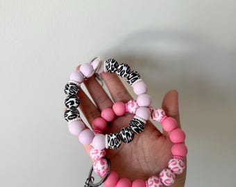 Pulsera con estampado de leopardo