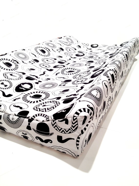 Items similar to Changing pad cover GENTLEMAN'S for contoured pad