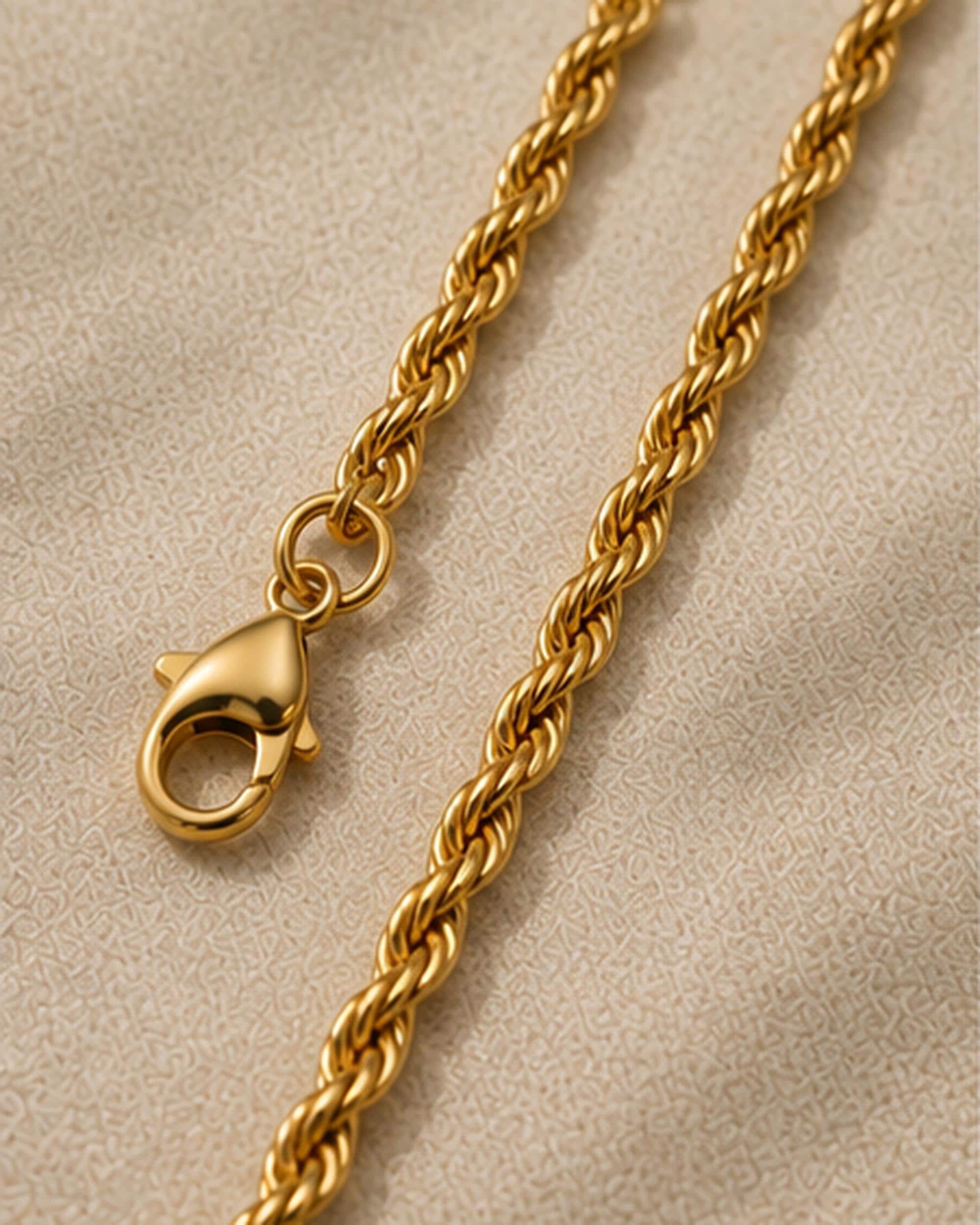 C*イ様 ペンダント　ゴールド Saudi Gold (0.30 grams) 18k Saudi Gold Necklace - Etsy Israel