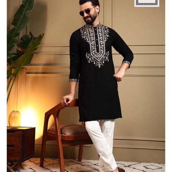 Embroidered Men's Kurta Pajama Traditional Look By Siyaposhak