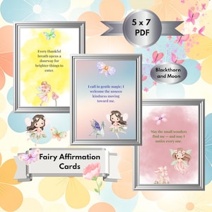 Peut inclure: Ensemble de cartes d'affirmation de fées encadrées avec des citations inspirantes et des illustrations de fées et de papillons. Les cartes sont étiquetées "Fairy Affirmation Cards" et sont au format PDF 5x7.