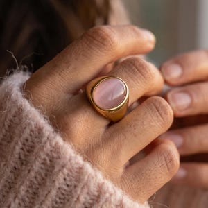 Rose Quartz Signet Ring Gold - Natural Pink Stone Ring - Waterproof Statement Ring - Oval Gold Ring  | Size 6, 7, 8, 9, 10, 11, 12
