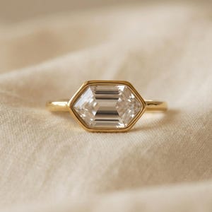 Gold Bezel Ring, Unique Minimalist Engagement Ring, East West Hexagon Ring, Waterproof Hypoallergenic Jewellery