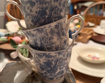 These are vintage Nikko Tableware tea cups in the "Tea Roses" pattern