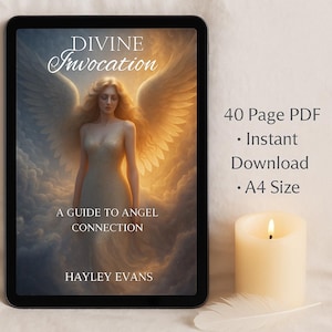 Könnte beinhalten: Ein digitales Tablet zeigt das Cover von "Divine Invocation: A Guide to Angel Connection" von Hayley Evans. Das Cover zeigt eine Frau mit Engelsflügeln. Eine brennende Kerze und eine Feder befinden sich im Vordergrund.