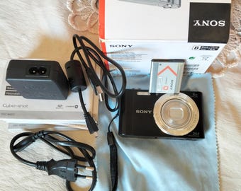 Sonny cyber-shot DMC-w810 Digital Camera: 20.1 MP, Black