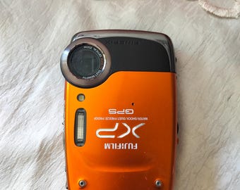 Fujifilm Finepix XP30 Digital Camera: Waterproof Shockproof 14.2 MP