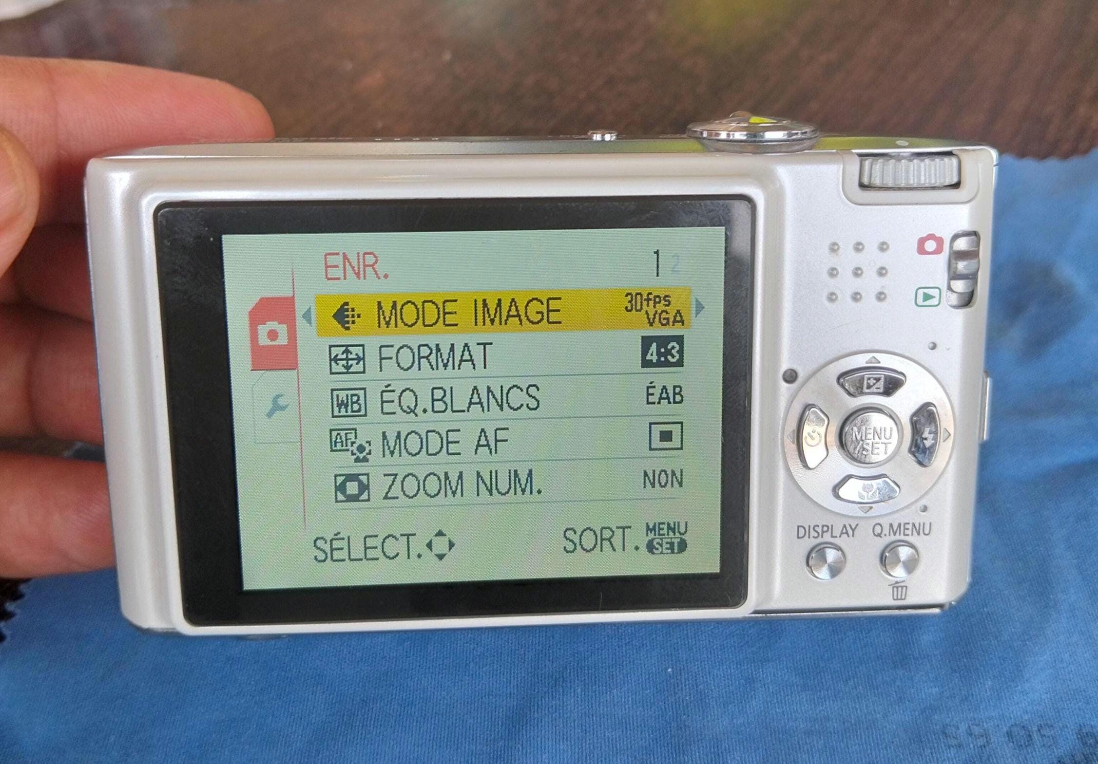 Panasonic Lumix DMC-FX35: White 10MP Digital Camera W/ 4GB Card - Etsy