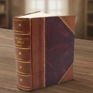 Una biblia budista de Dwight Goddard, edición encuadernada en cuero.