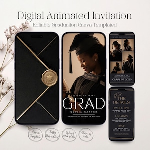 Puede incluir: Plantilla de invitación de graduación animada digital en teléfonos inteligentes. El diseño presenta una combinación de colores negro y dorado con un sello de birrete y la palabra "GRAD". Incluye opciones de texto editables y carga de fotos.