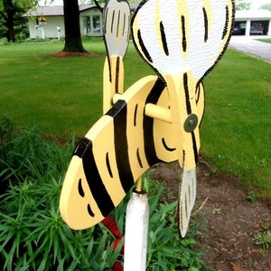 BUMBLEBEE WHIRLIGIG image 6