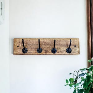 Baryaley Wooden Key Holder with 4 Hooks Heavy Duty Wall Mount Hanger Antique Brown Finish Rustic Coat Rack for Entryway, Keys, Clothes, Bags