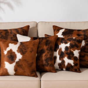 Fodera per cuscino in pelle di mucca tricolore: arredamento rustico western, cuscino con pelo