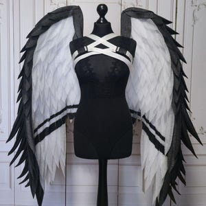 Hazbin Hotel-Inspired Lute Wings – Flexible Handmade Cosplay Wings for Performances & Photoshoots