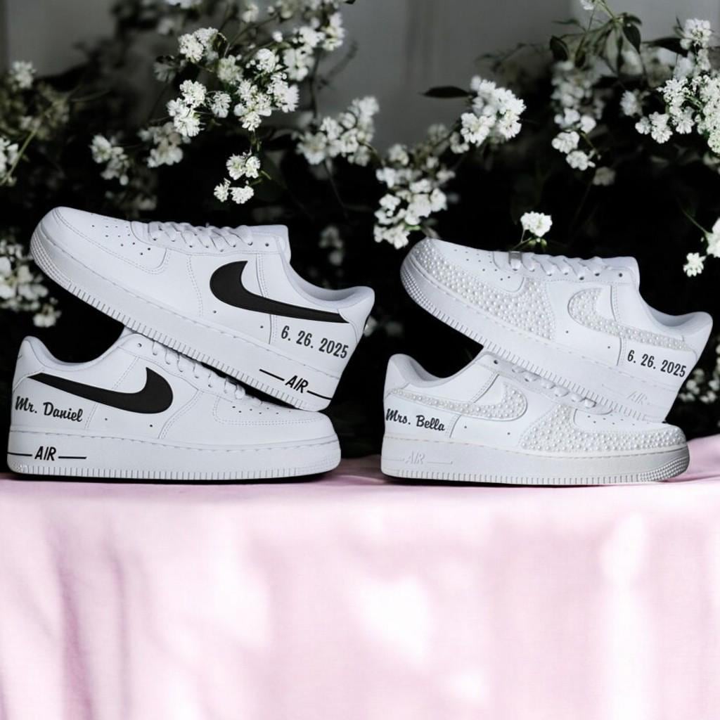 couple shoes nike