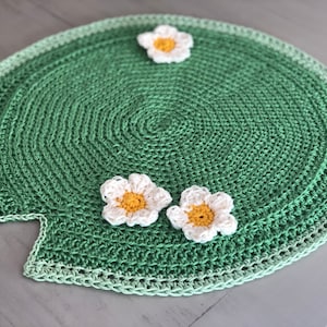 Handmade Lily Pad Newborn Crochet Blanket with Flowers