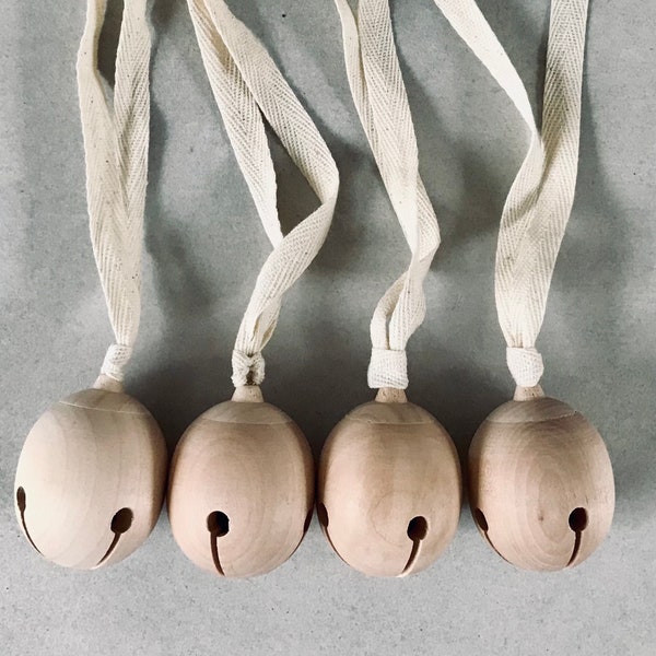 ROMINA custom listing Set of 16 Wooden bells