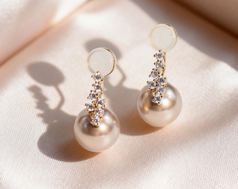 Champagne Pearl Clip On Earrings, Gold Zircon Cluster Studs, Invisible Non Pierced Resin Clips, Vintage Bridal Jewelry, Mother of Bride Gift