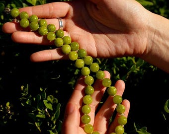 GEMBEA Green Grape Stone Beaded Necklace, Semi Precious Beads Choker, Natural Stone Necklace, Gemstone Jewelry