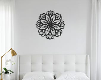 Arte de parede de metal com flor de mandala: decoração boho cortada a laser