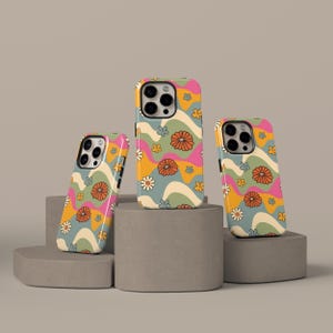 Retro Groovy Phone Case Floral Hippie Cover fit for iPhone 16 15 14 13 12 11 Pro Max, Samsung S25 S24 S23 S22, Girly Phone Case Unique Gifts