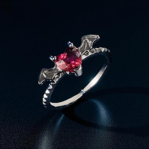 Gothic Vampire Bat Ring: Red Heart Gemstone, Adjustable Retro Alloy