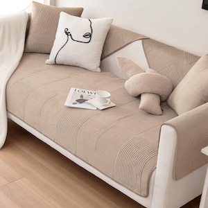 Plush Winter Sofa Cover – Thickened Non-Slip Couch Cushion for All Seasons | Soft Fleece Sofa Towel, Cozy Minimalist Living Room Decor