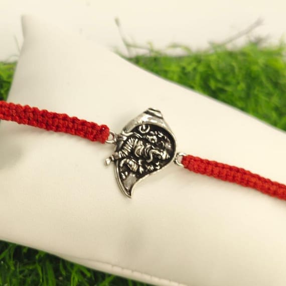 925 Sterling Silver Ganesha in Shankh Bracelet With Red Sacred