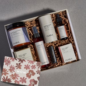 Personalized Gift for Mom, Birthday Spa Gift Basket for Mom, Gift Ideas for Mom, Mother&#39;s Day Gift for Her, Self Care Gift for Mom, Mom Gift