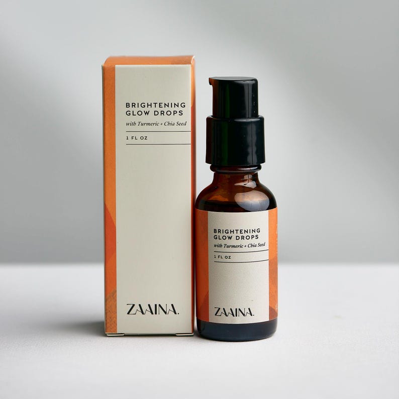 Transform your skincare routine with our Glow - Turmeric & Rosehip Face Oil! This natural & organic face moisturizer is artfully blended with turmeric and rosehip to brighten, hydrate, and rejuvenate your skin. Ideal for all skin types.