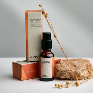 Infused with the healing properties of turmeric, this face oil is a wonderful addition to your natural & organic skincare routine. Say goodbye to dullness and hello to a glowing complexion