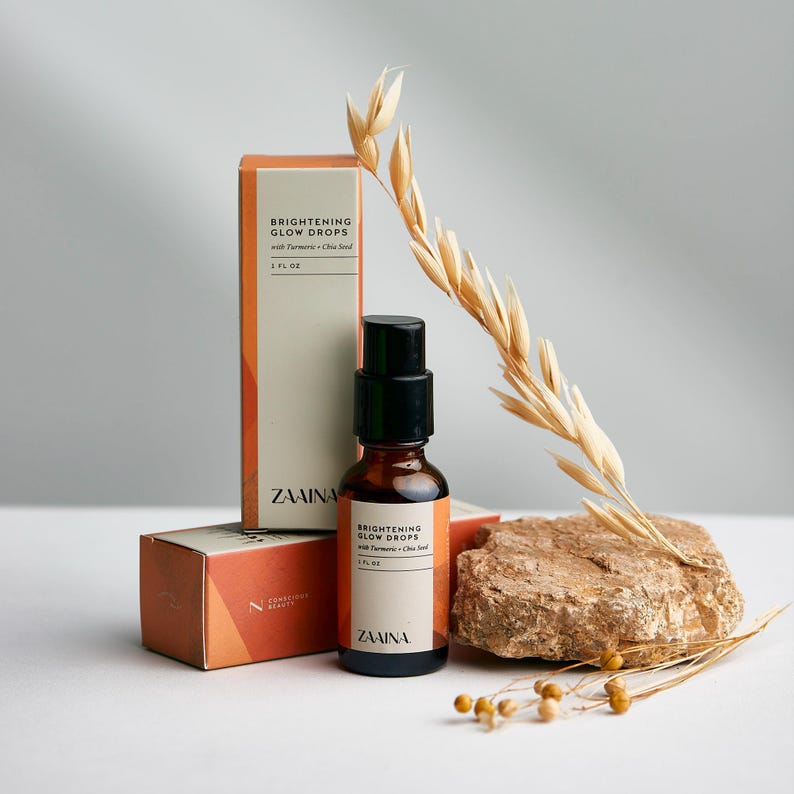 Perfect for daily use, it absorbs quickly and rejuvenates your skin, leaving it soft and radiant.