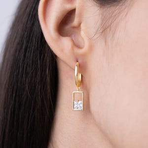 Princess Cut Diamond Hoop Earrings, Dainty Princess Diamond Hoops, Minimalist and Elegant Jewelry Gift for Women, Unique Everyday Earrings