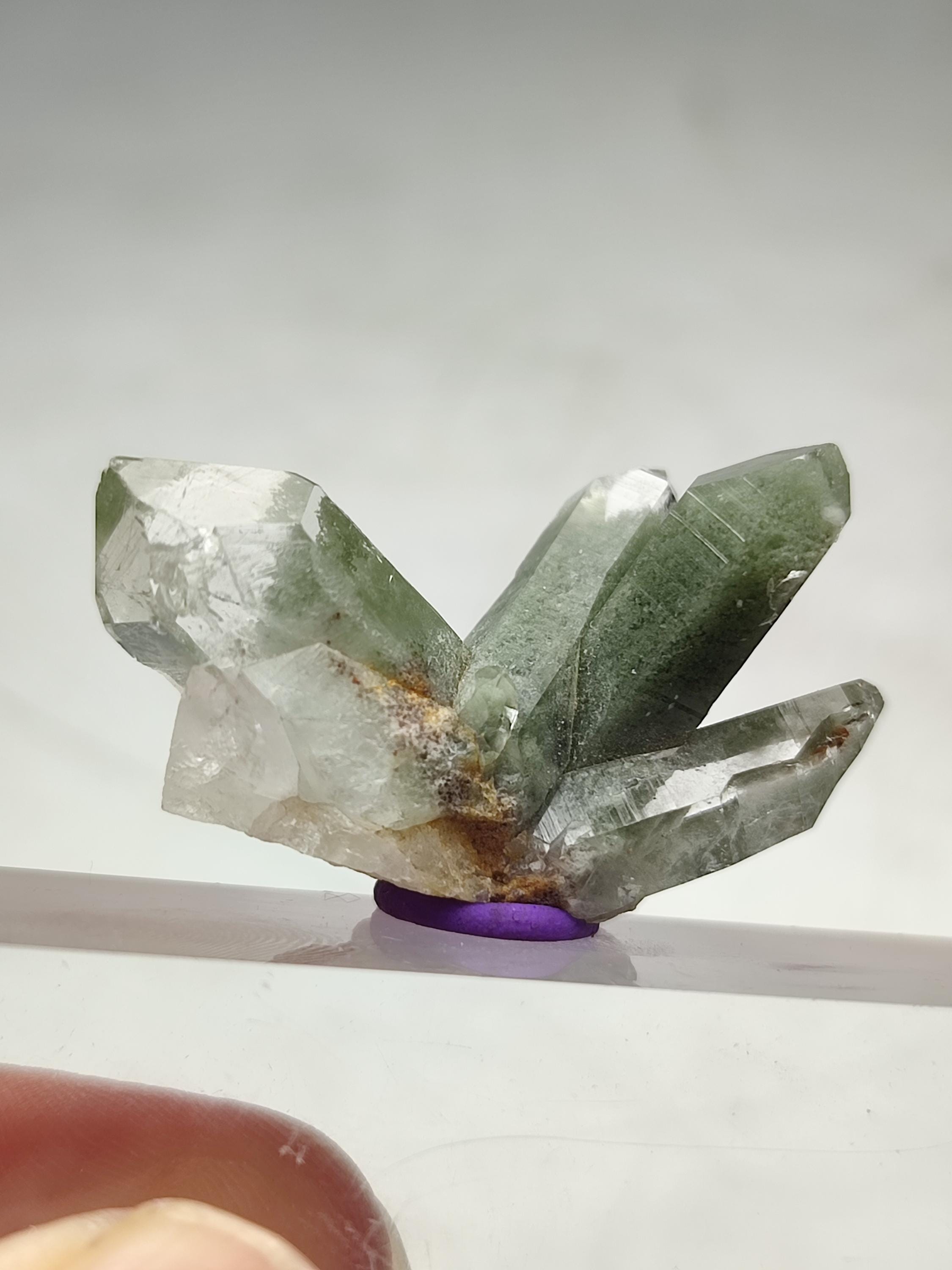 緑泥石含有水晶標本、パキスタン産(10グラム) - Etsy 日本 緑泥石含有水晶標本、パキスタン産(10グラム) - Etsy 日本