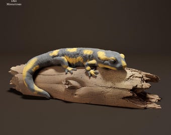 Fire Salamander – 3D Printed Model - Unpainted - Animals Miniatures - Resin
