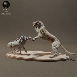 Leopard Hunting Warthog – 3D Printed Model - Unpainted - Animals Miniatures - Resin