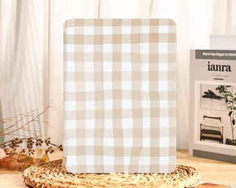 Funda para iPad con diseño de tablero de ajedrez para iPad Pro 13, 12.9, 11, Air 6/7, M3, Mini 7/6, iPad 11 A16, iPad de 10.9'' (10/9/8), con función de activación/suspensión automática. Ideal para regalar.