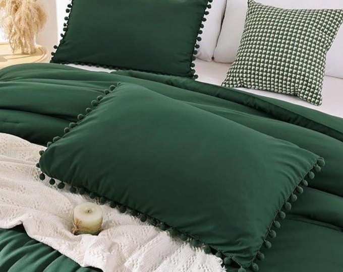 Emerald Green Pompom Bedding Set Soft Boho Comforter with Pillow Shams, Full/Queen Size, Modern Farmhouse Bedroom Décor