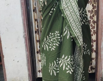 Pareo de algodón con estampado floral en bloques: pareo playero bohemio